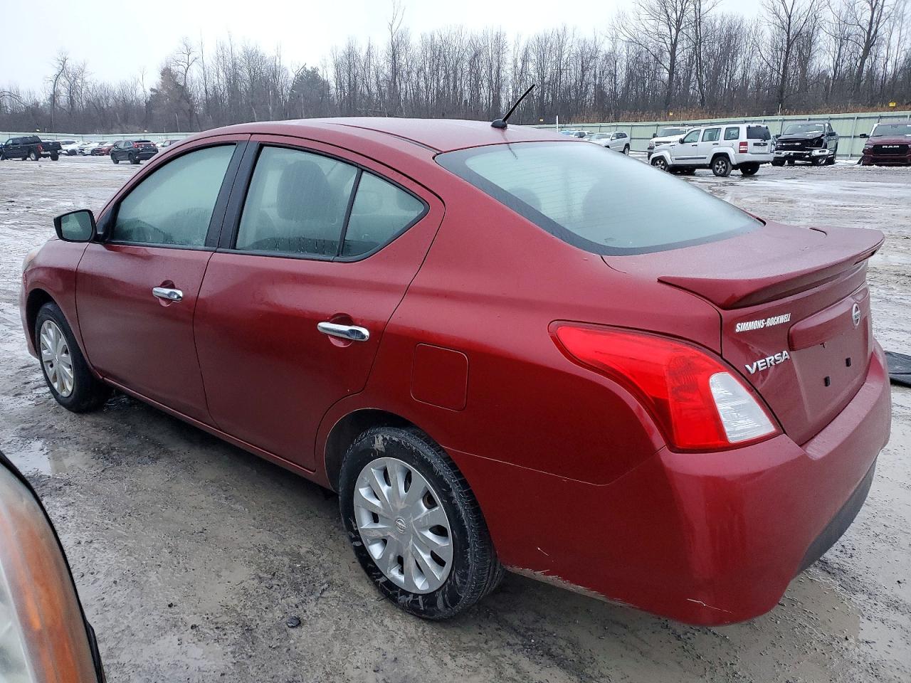 2019 NISSAN VERSA S photo 2