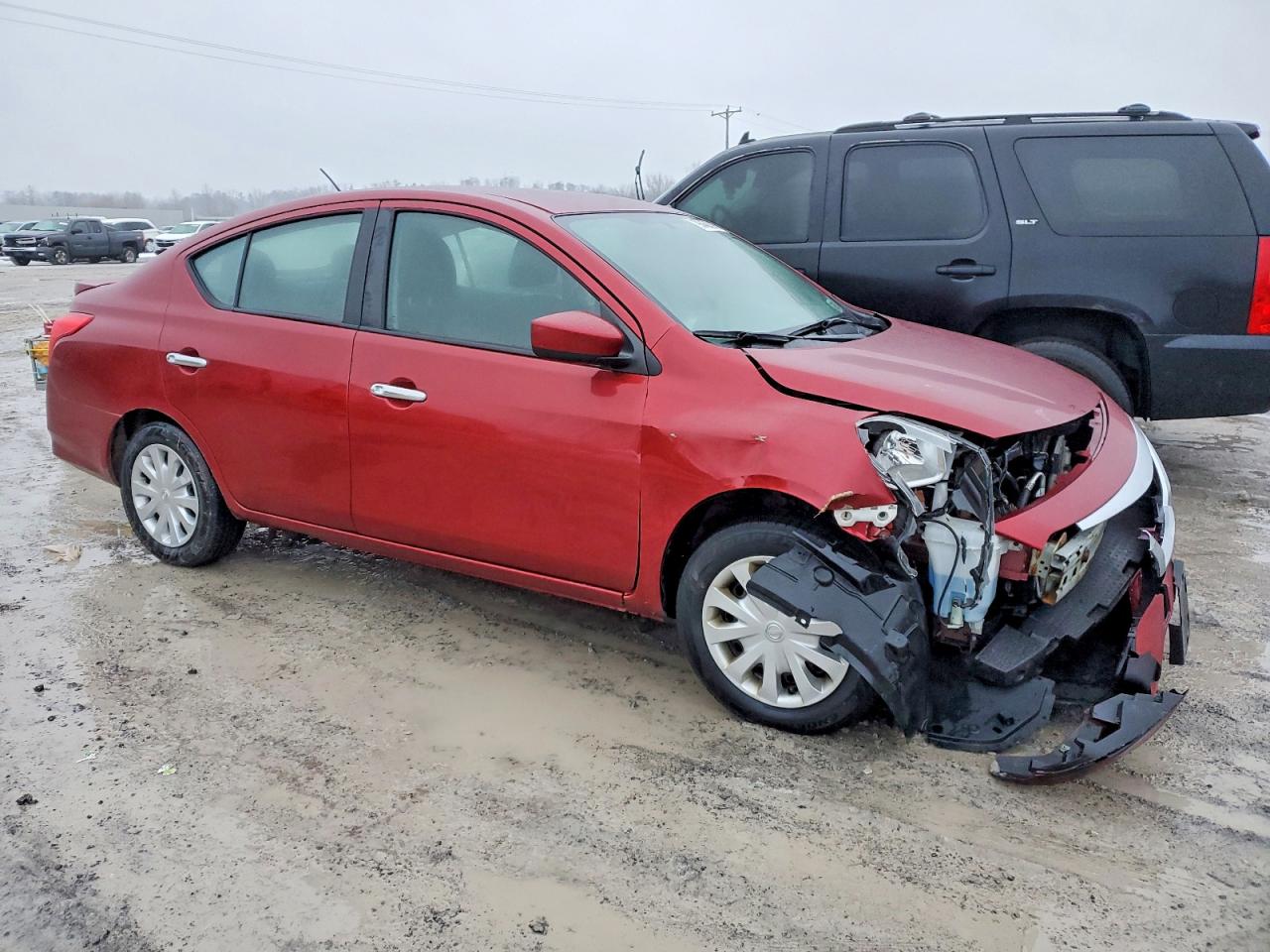 2019 NISSAN VERSA S photo 4