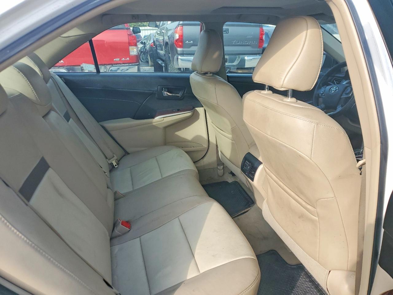 2014 TOYOTA CAMRY SE photo 10