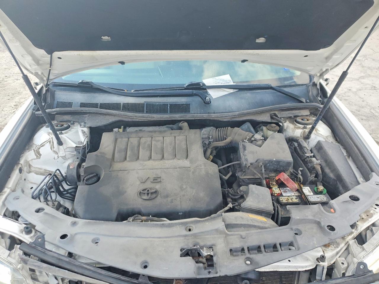 2014 TOYOTA CAMRY SE photo 11
