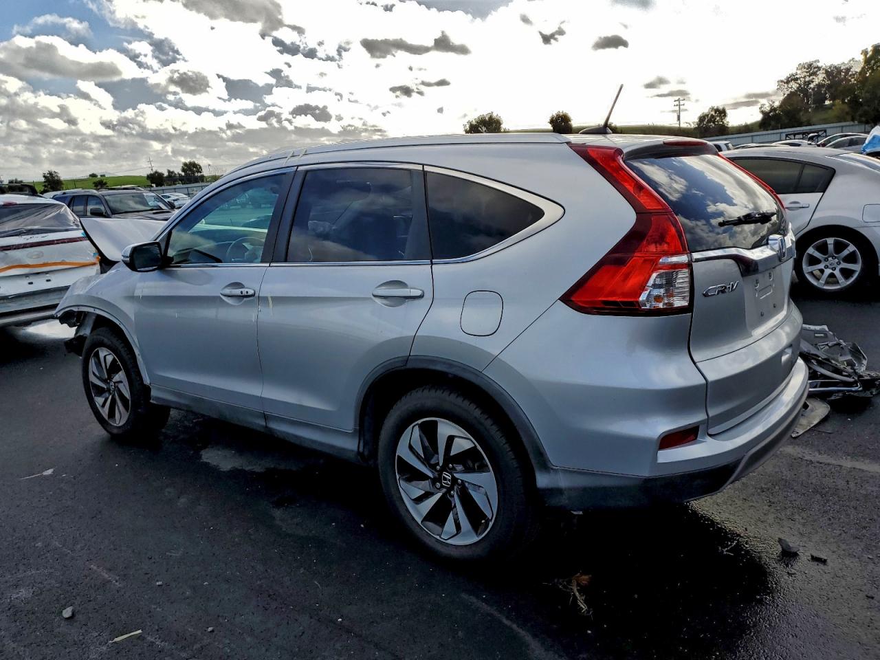 2015 HONDA CR-V TOURING photo 2