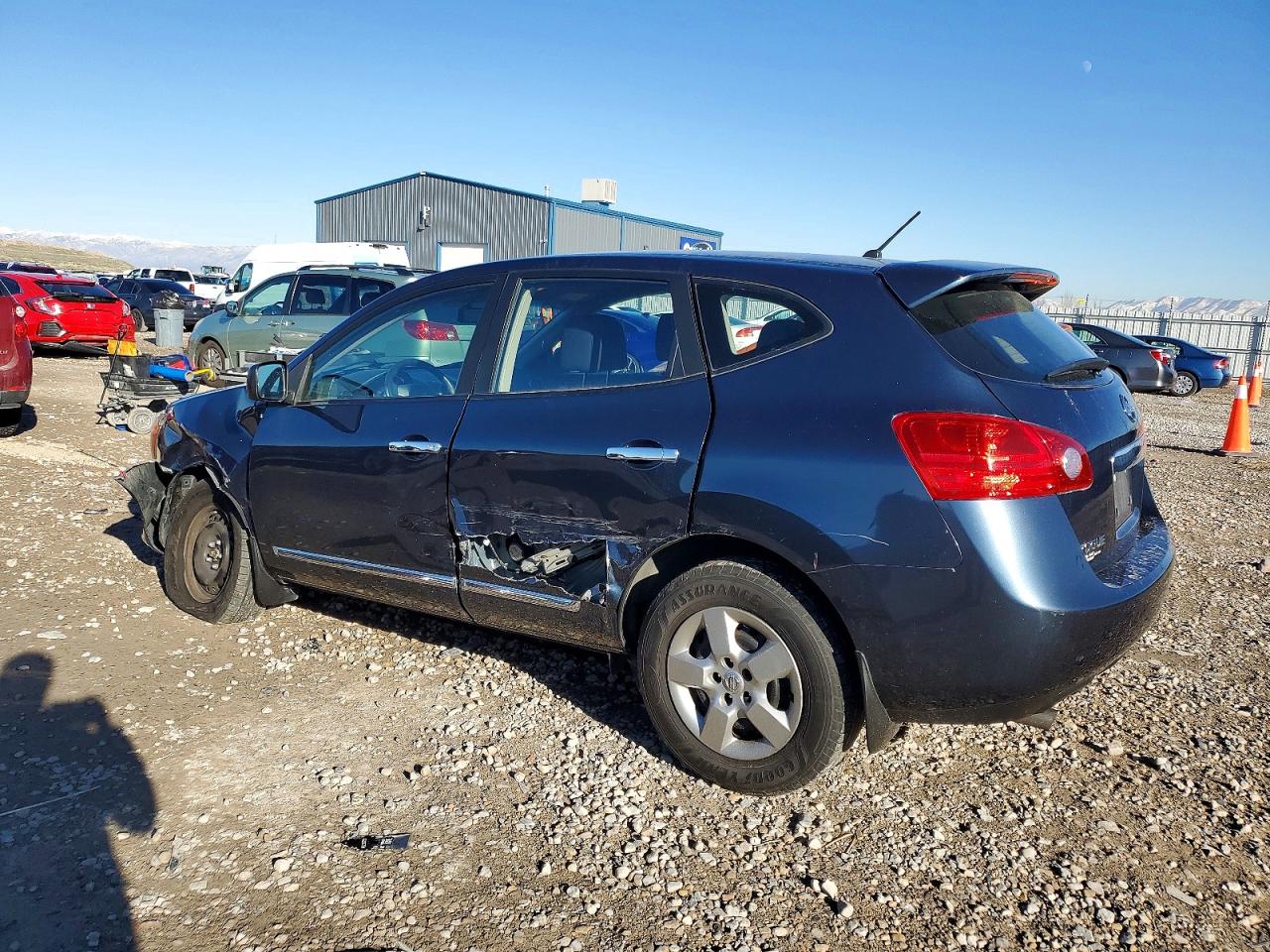 2013 NISSAN ROGUE S photo 2