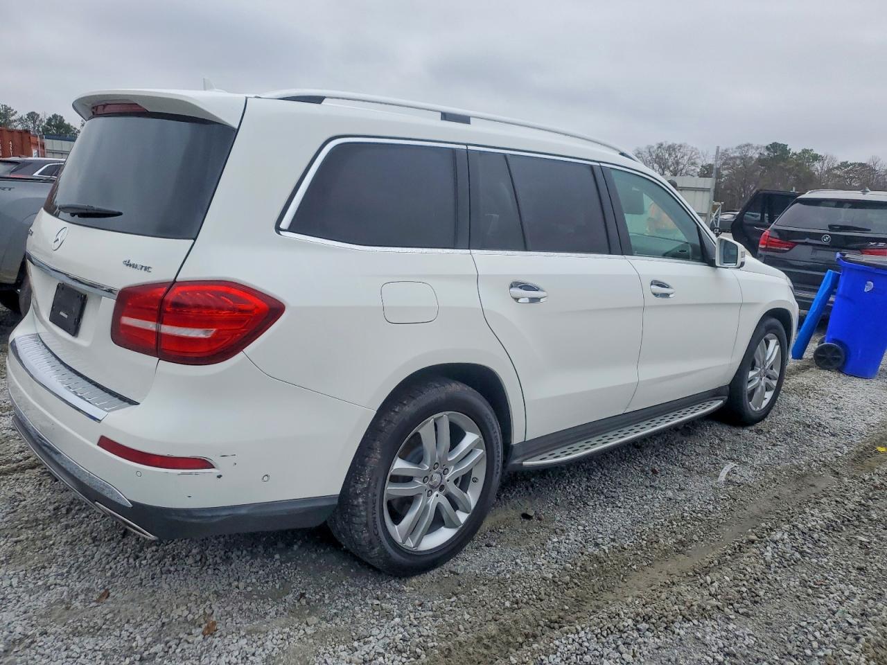 2017 MERCEDES-BENZ GLS 450 4MATIC photo 3