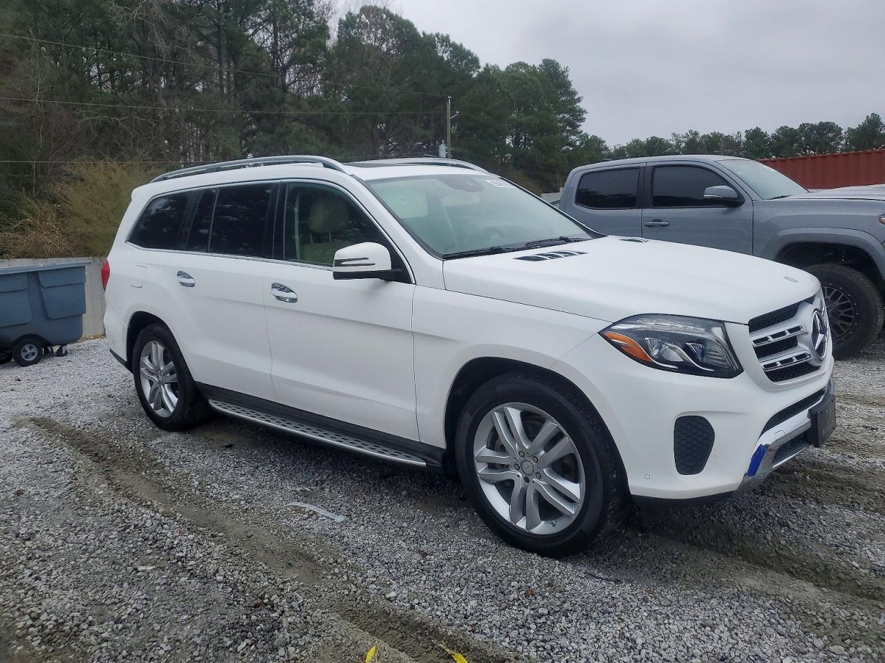 2017 MERCEDES-BENZ GLS 450 4MATIC photo 4