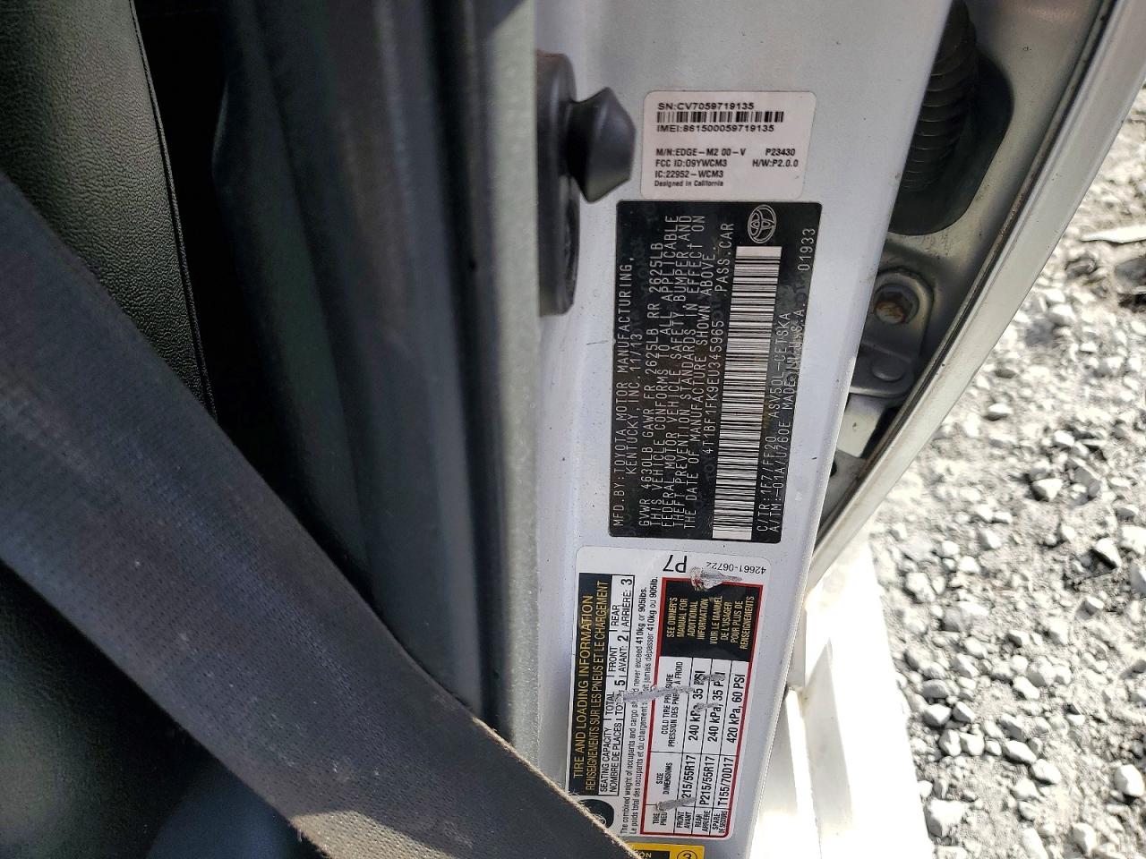2014 TOYOTA CAMRY L photo 25
