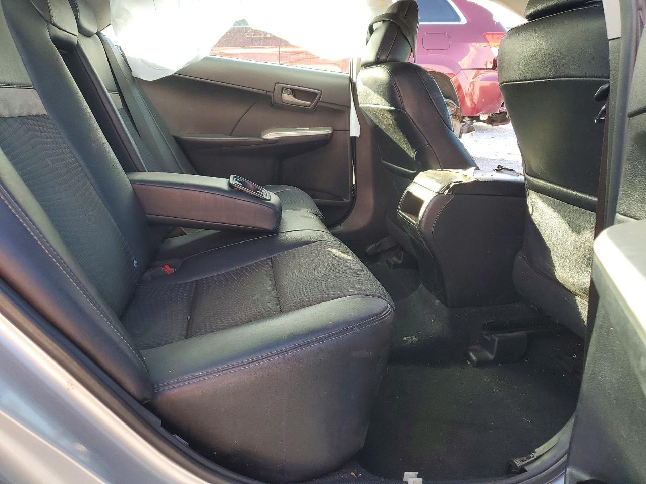 2014 TOYOTA CAMRY L photo 19