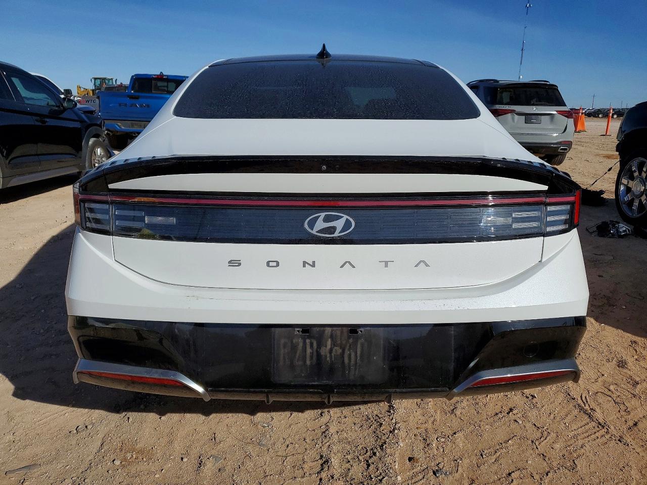 2024 HYUNDAI SONATA SEL photo 6