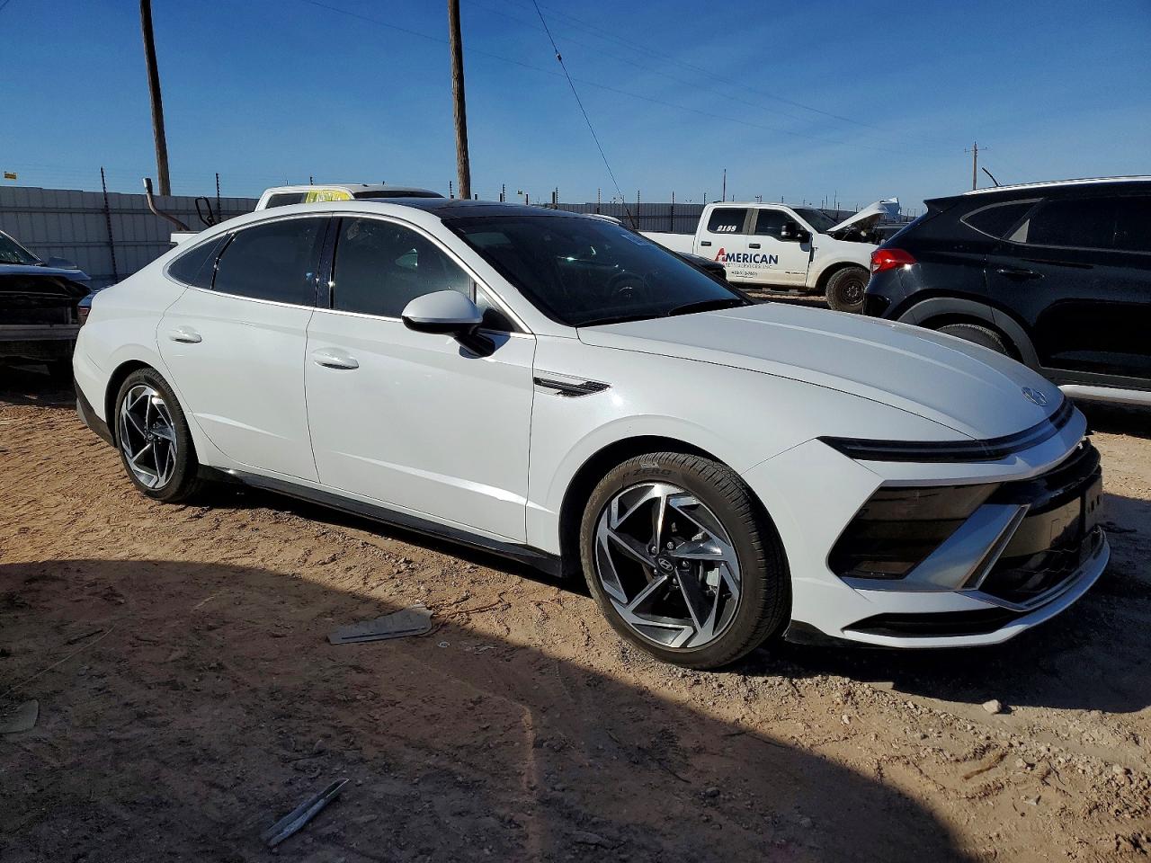 2024 HYUNDAI SONATA SEL photo 4