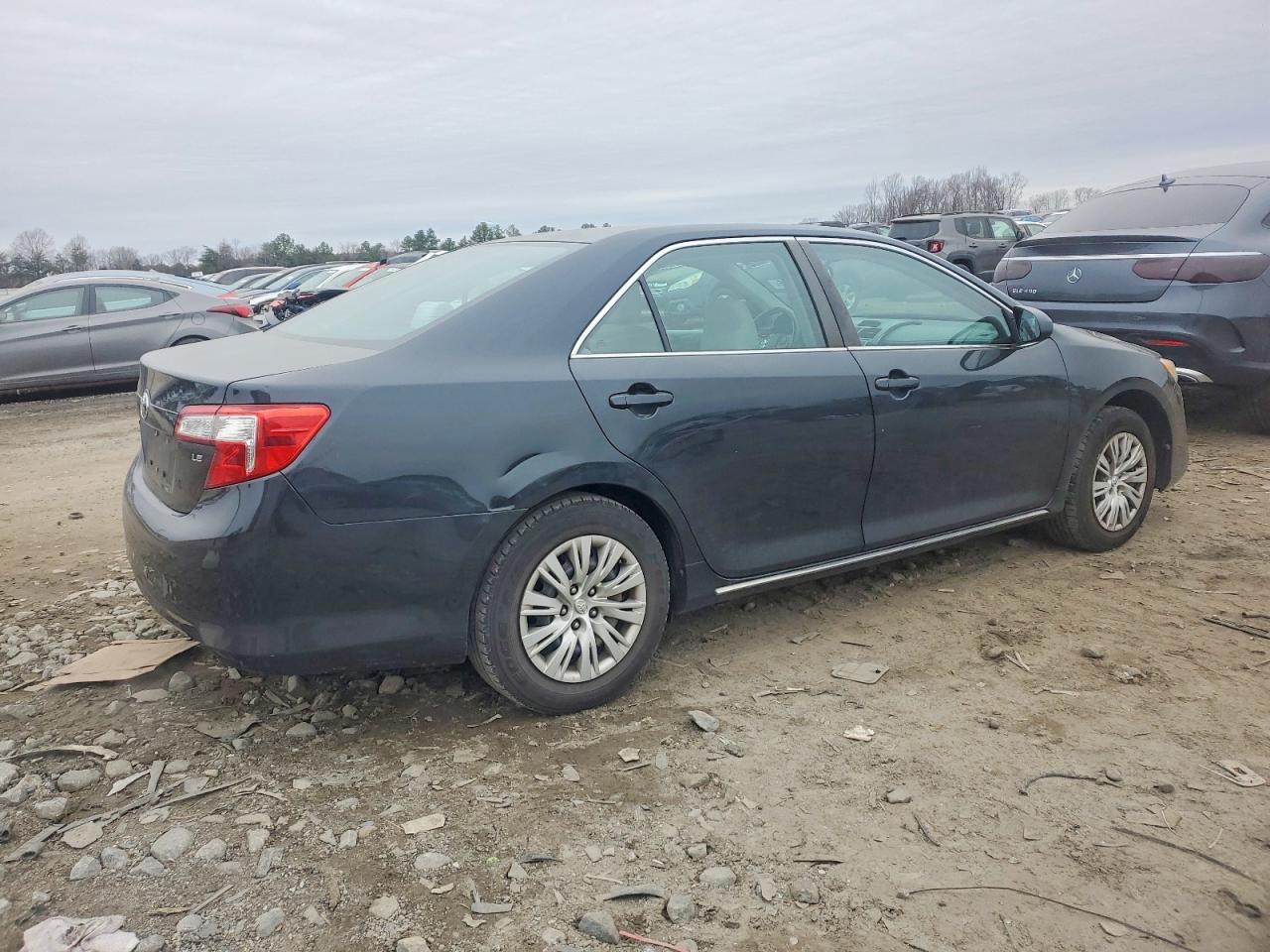 2012 TOYOTA CAMRY LE photo 5