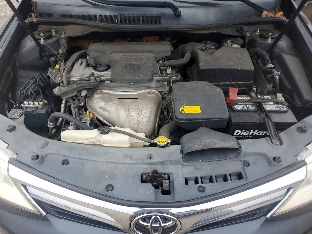2012 TOYOTA CAMRY LE photo 21