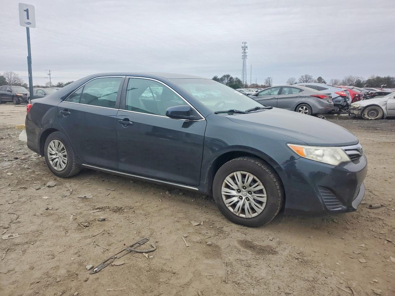 2012 TOYOTA CAMRY LE photo 7