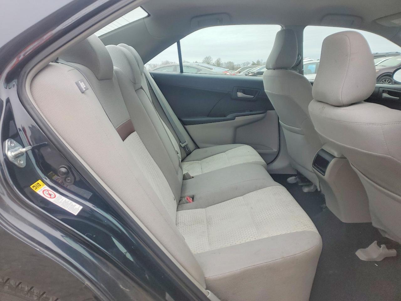 2012 TOYOTA CAMRY LE photo 19