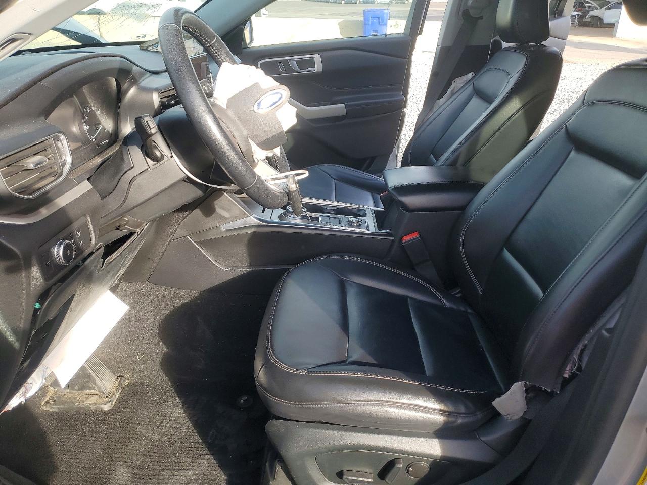 2021 FORD EXPLORER XLT photo 7