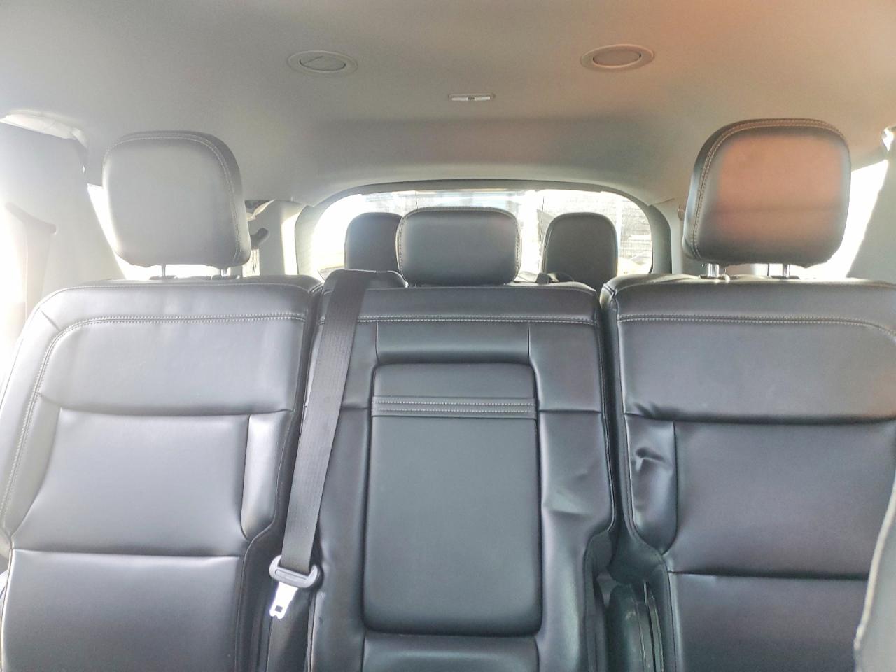 2021 FORD EXPLORER XLT photo 10