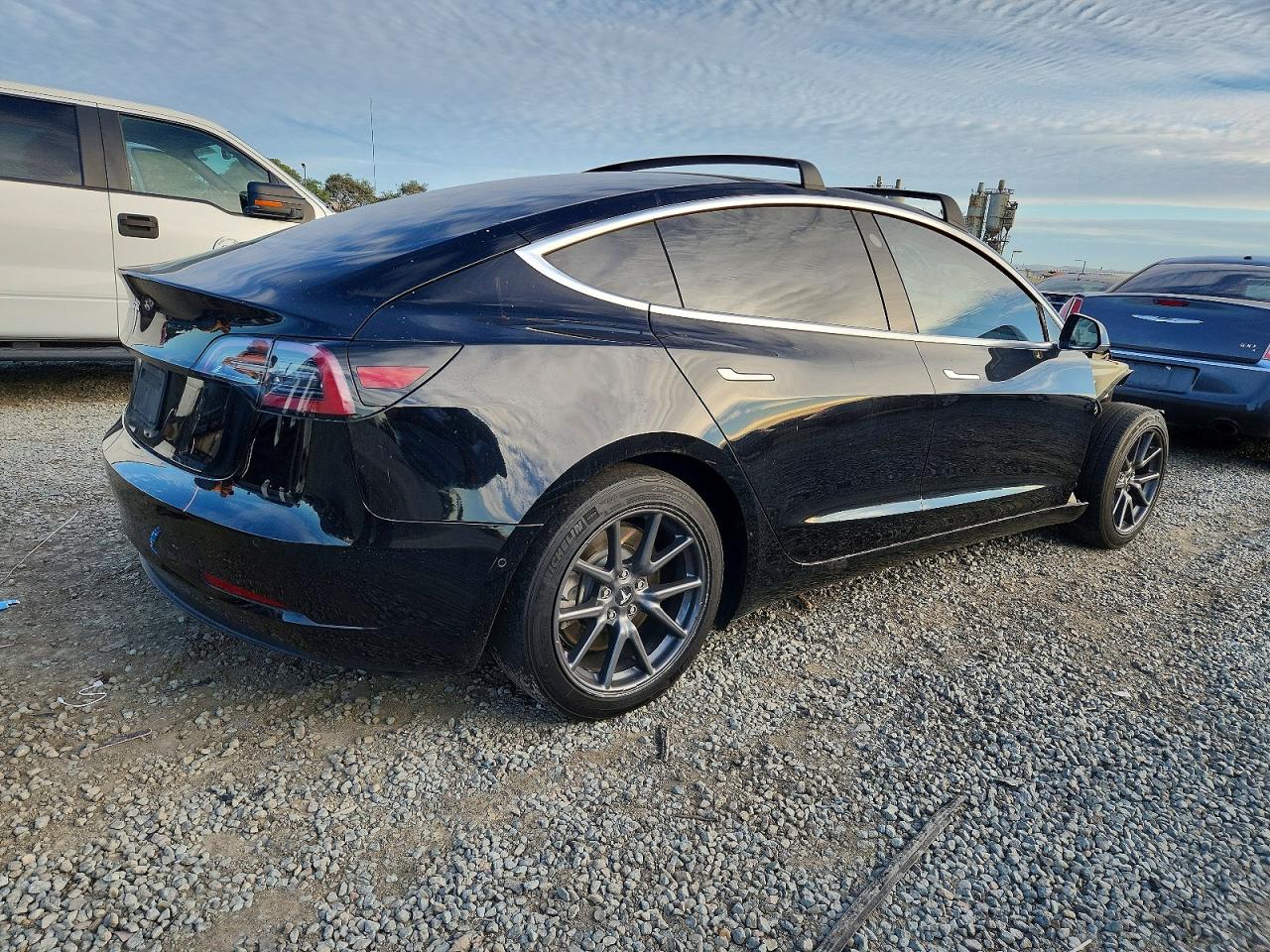2019 TESLA MODEL 3 photo 3