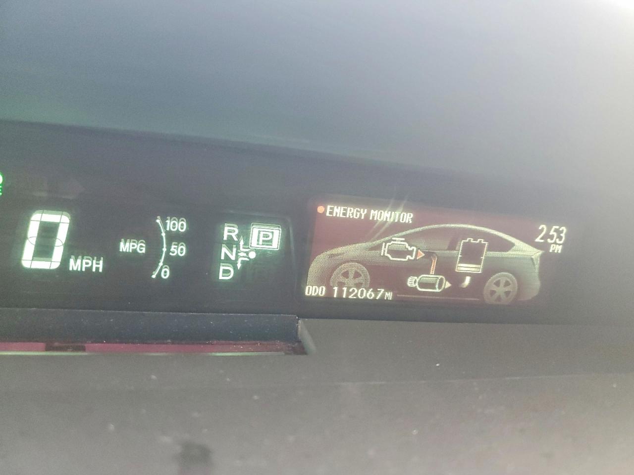 2014 TOYOTA PRIUS photo 9