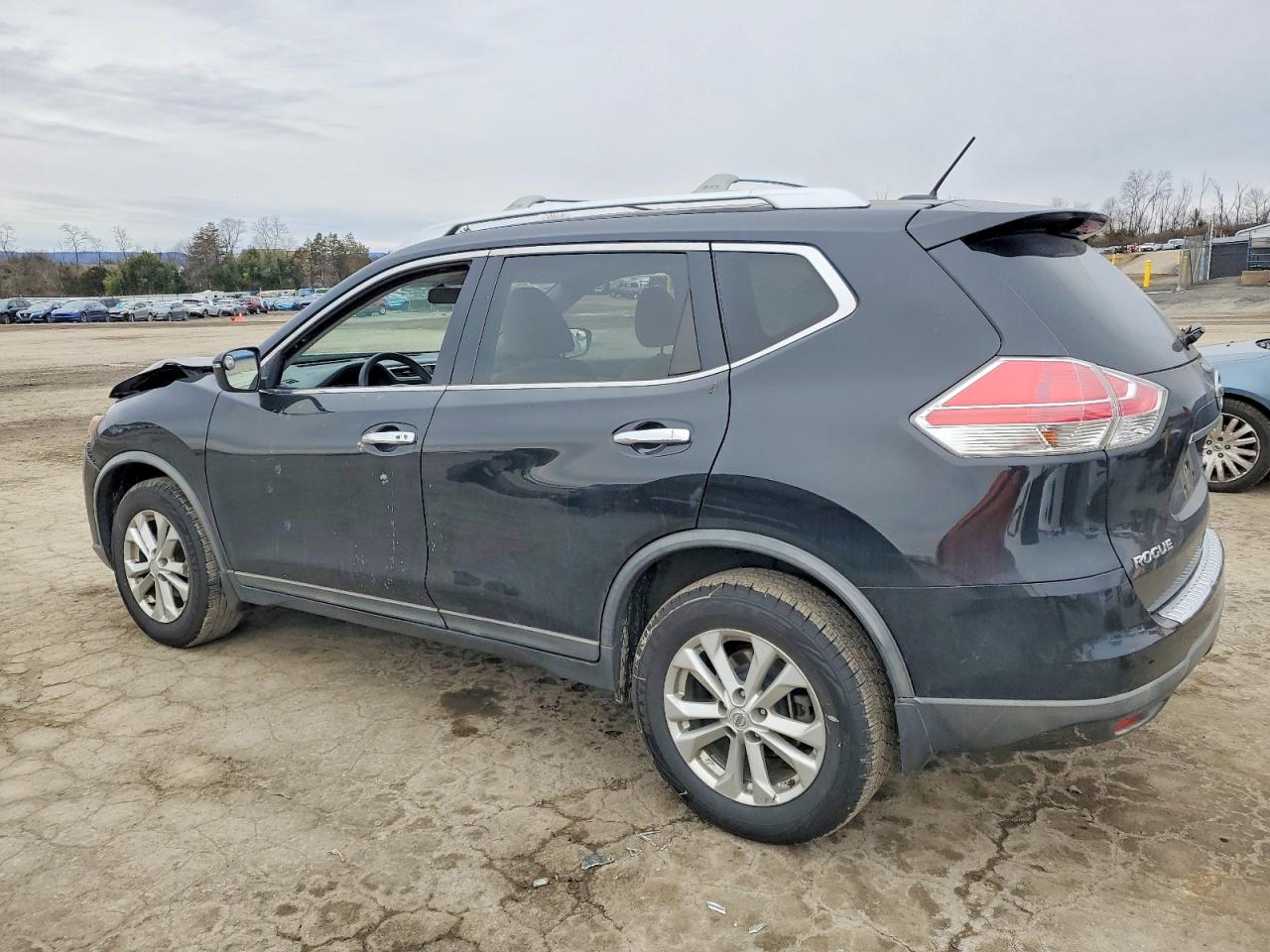 2016 NISSAN ROGUE S photo 2