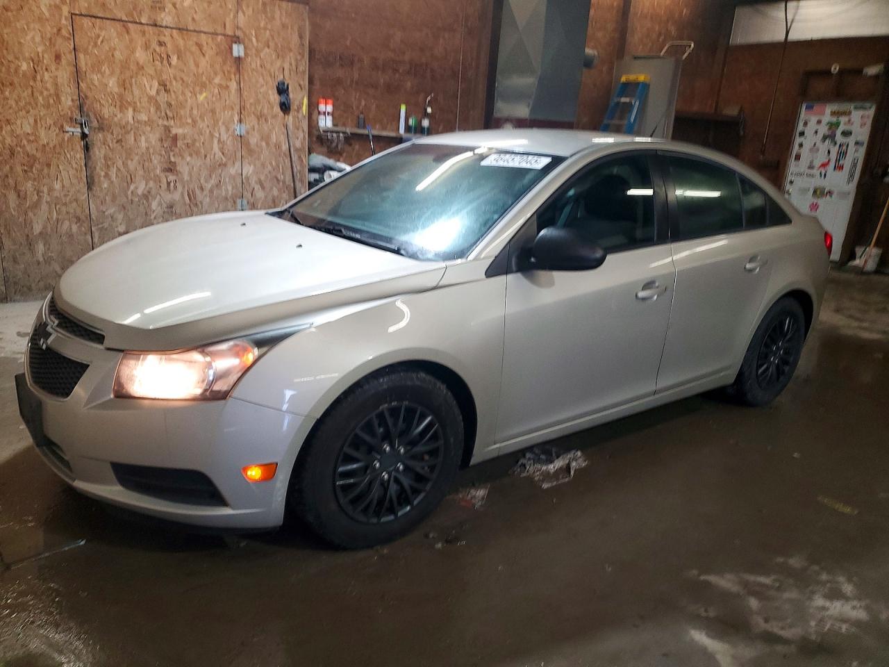 2013 CHEVROLET CRUZE