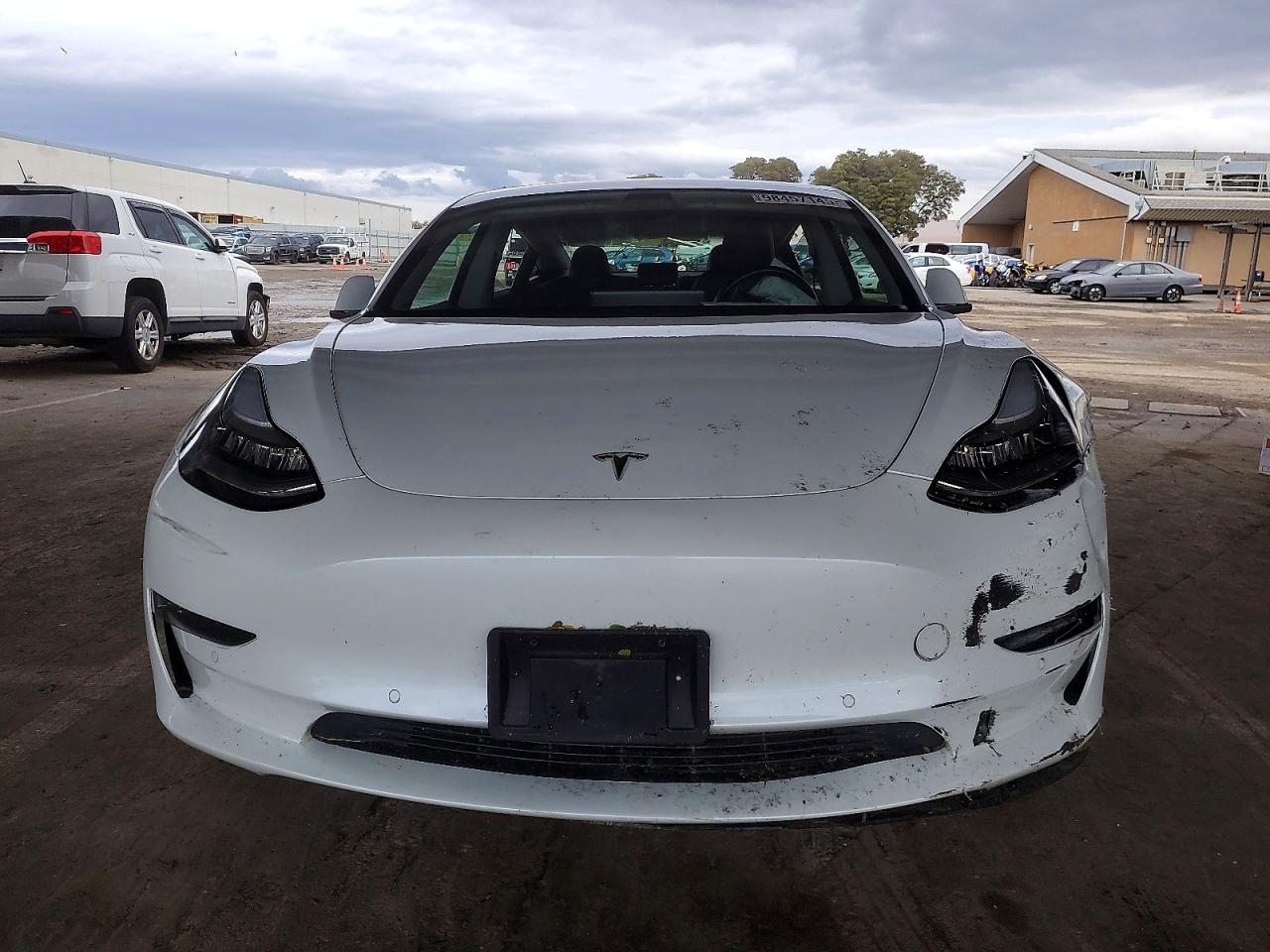 2018 TESLA MODEL 3 photo 5