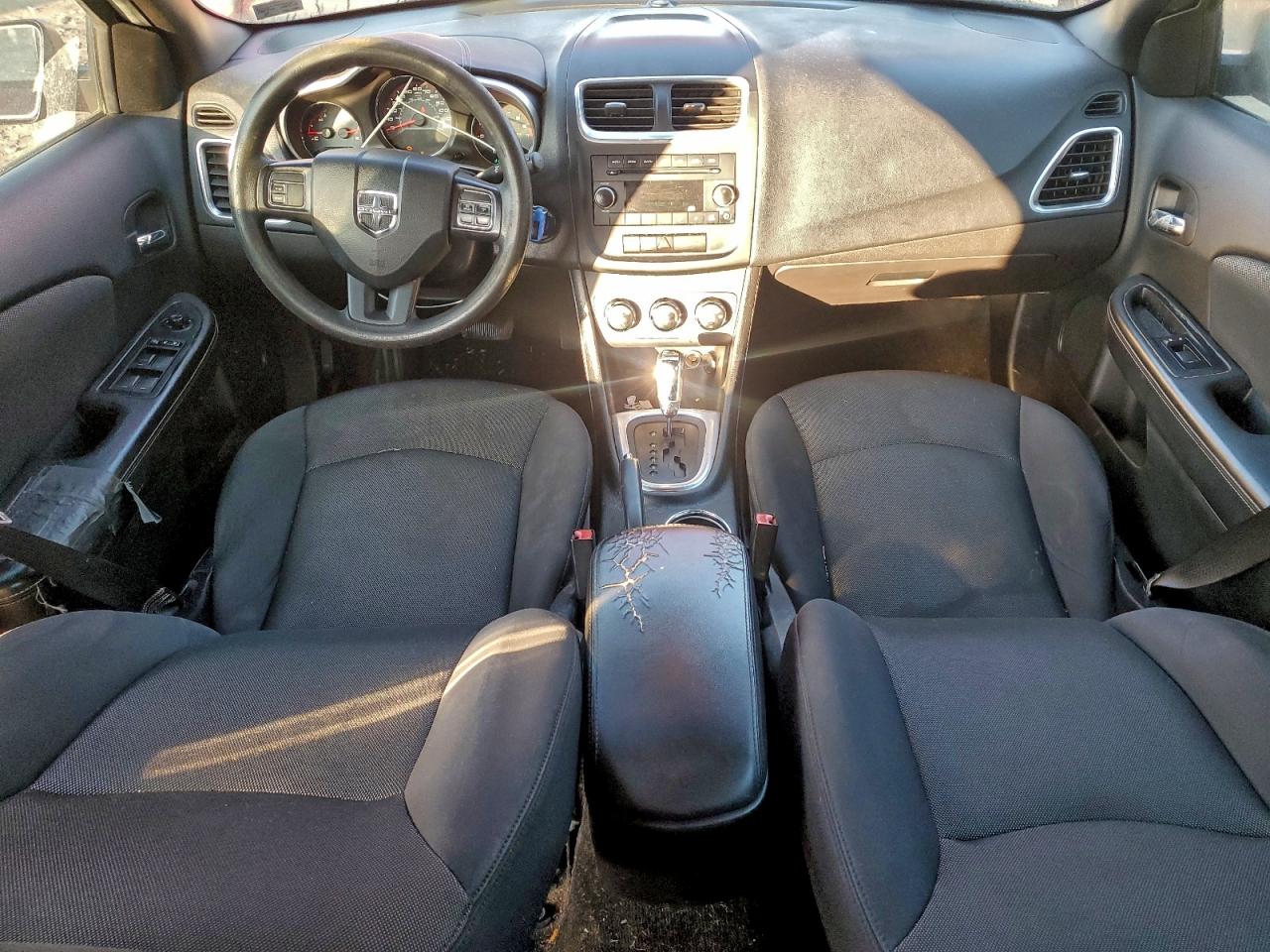 2013 DODGE AVENGER SE photo 8