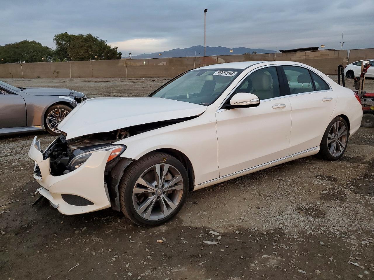 2015 MERCEDES-BENZ C