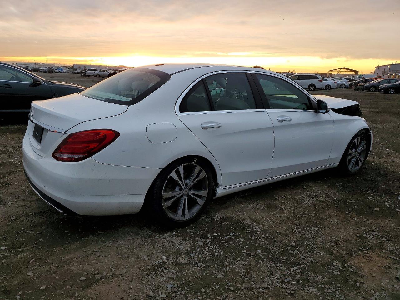 2015 MERCEDES-BENZ C 300 photo 5