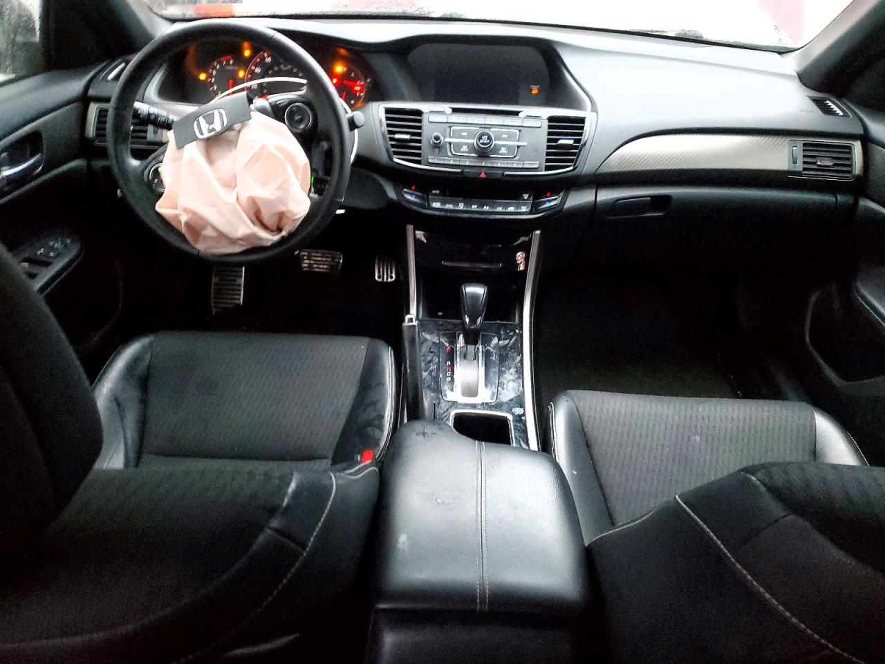 2016 HONDA ACCORD SPORT photo 22