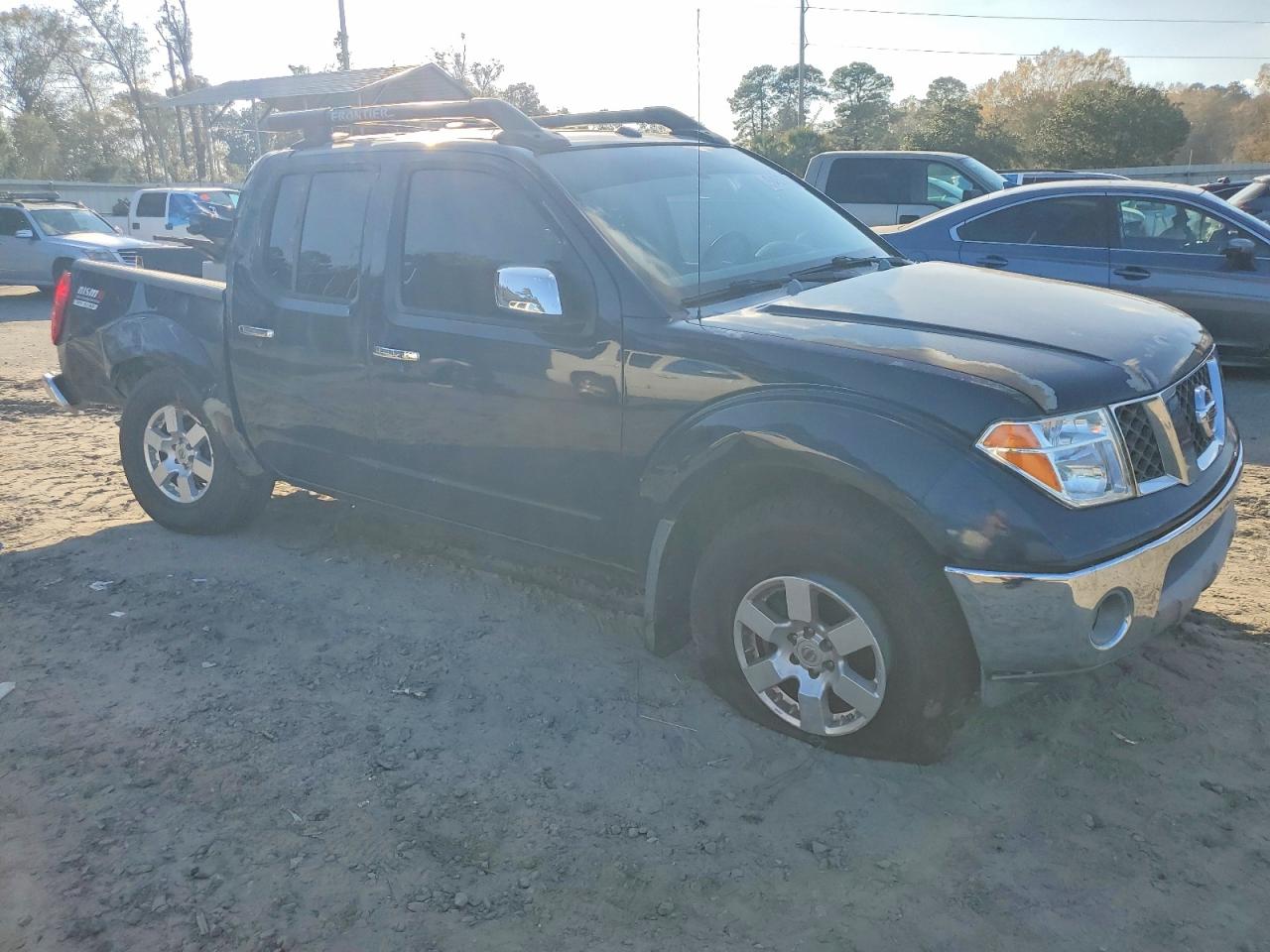 2006 NISSAN FRONTIER CREW CAB LE photo 4