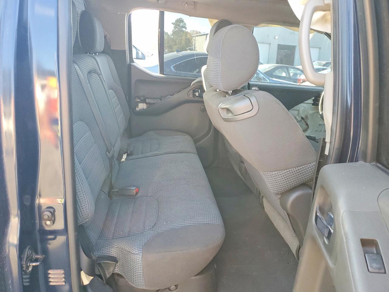2006 NISSAN FRONTIER CREW CAB LE photo 10