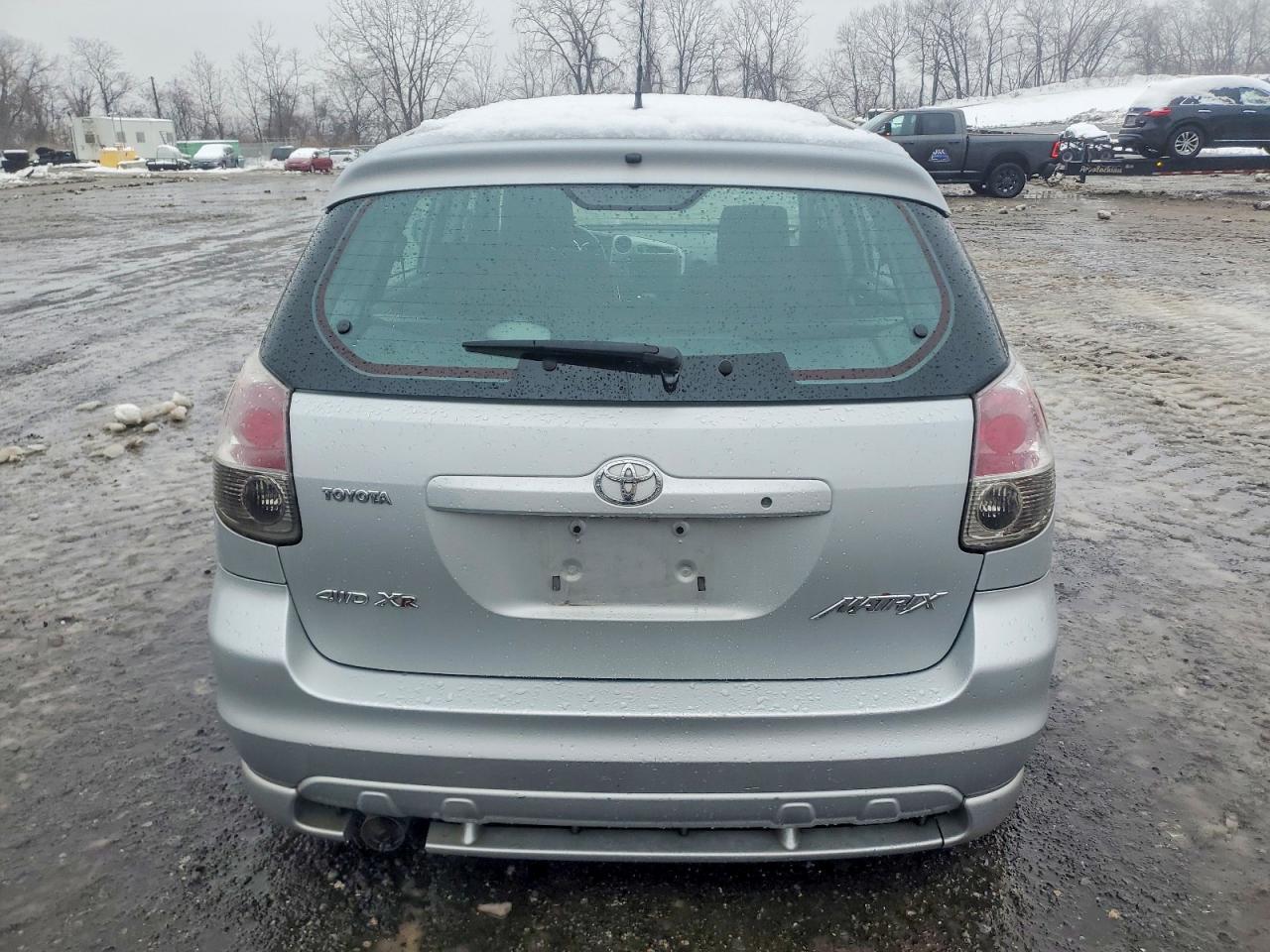 2005 TOYOTA COROLLA MATRIX BASE photo 6