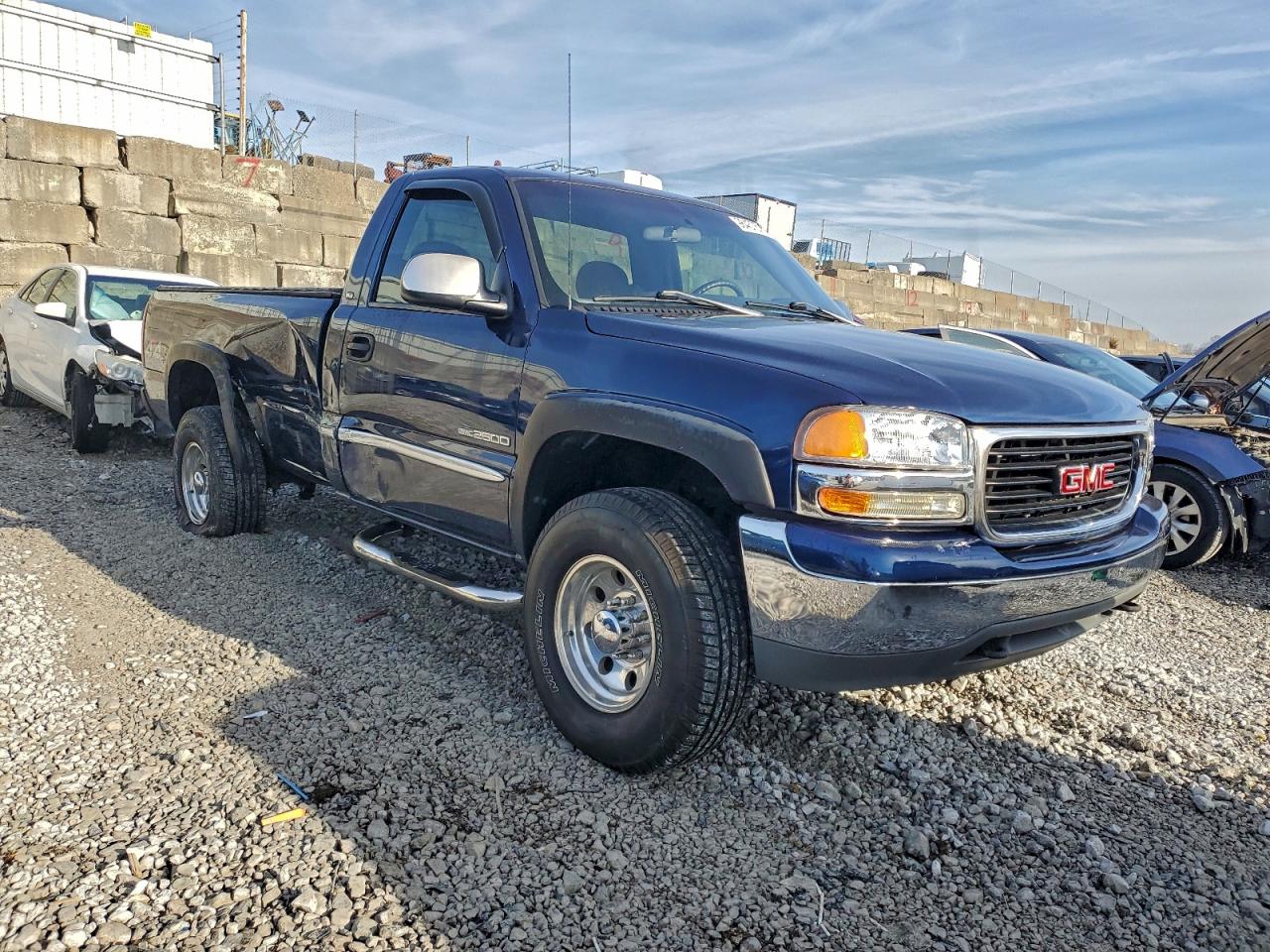 1999 GMC NEW SIERRA K2500 photo 4