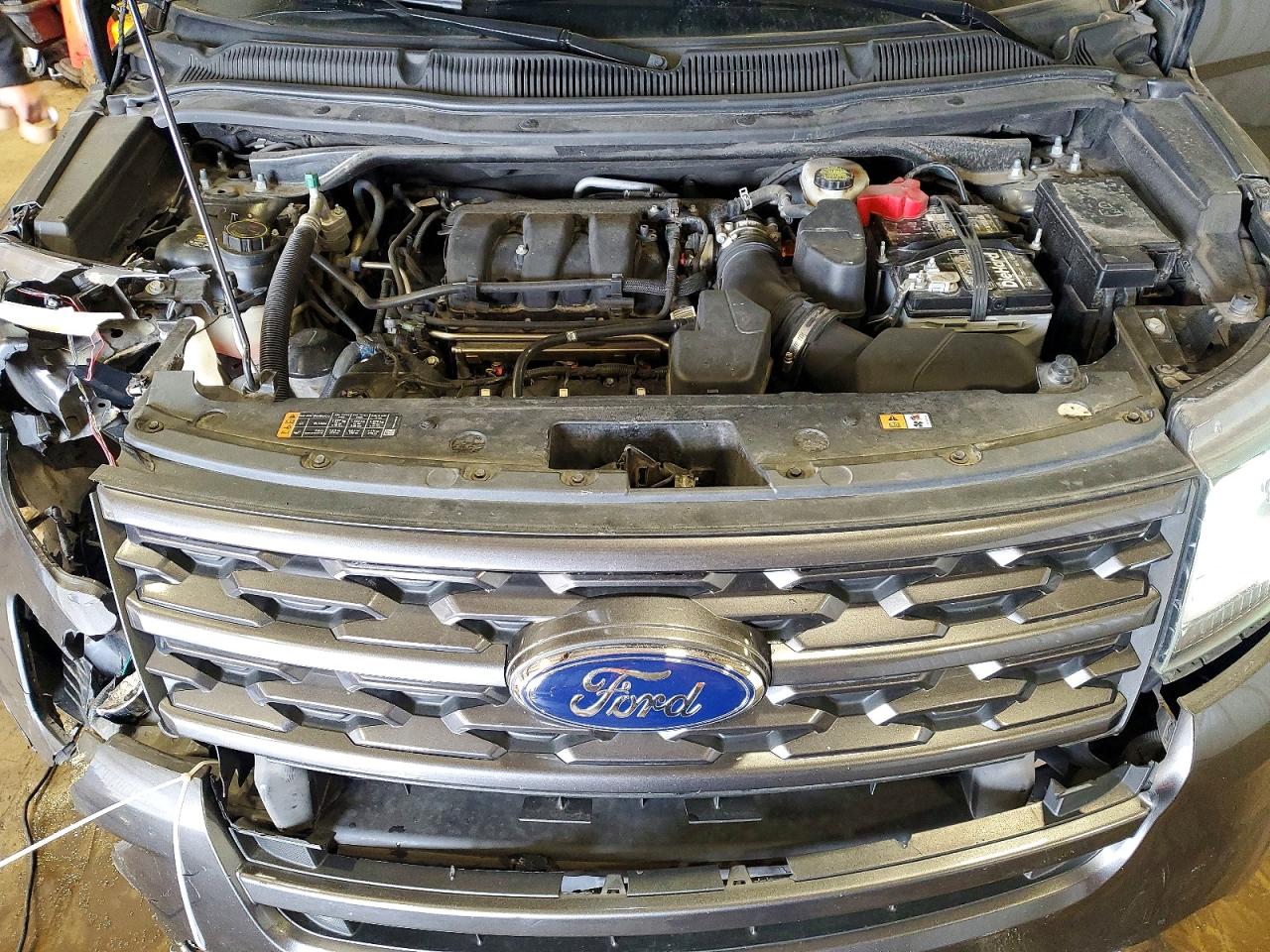 2018 FORD EXPLORER XLT photo 23