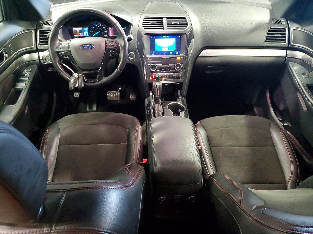 2018 FORD EXPLORER XLT photo 15