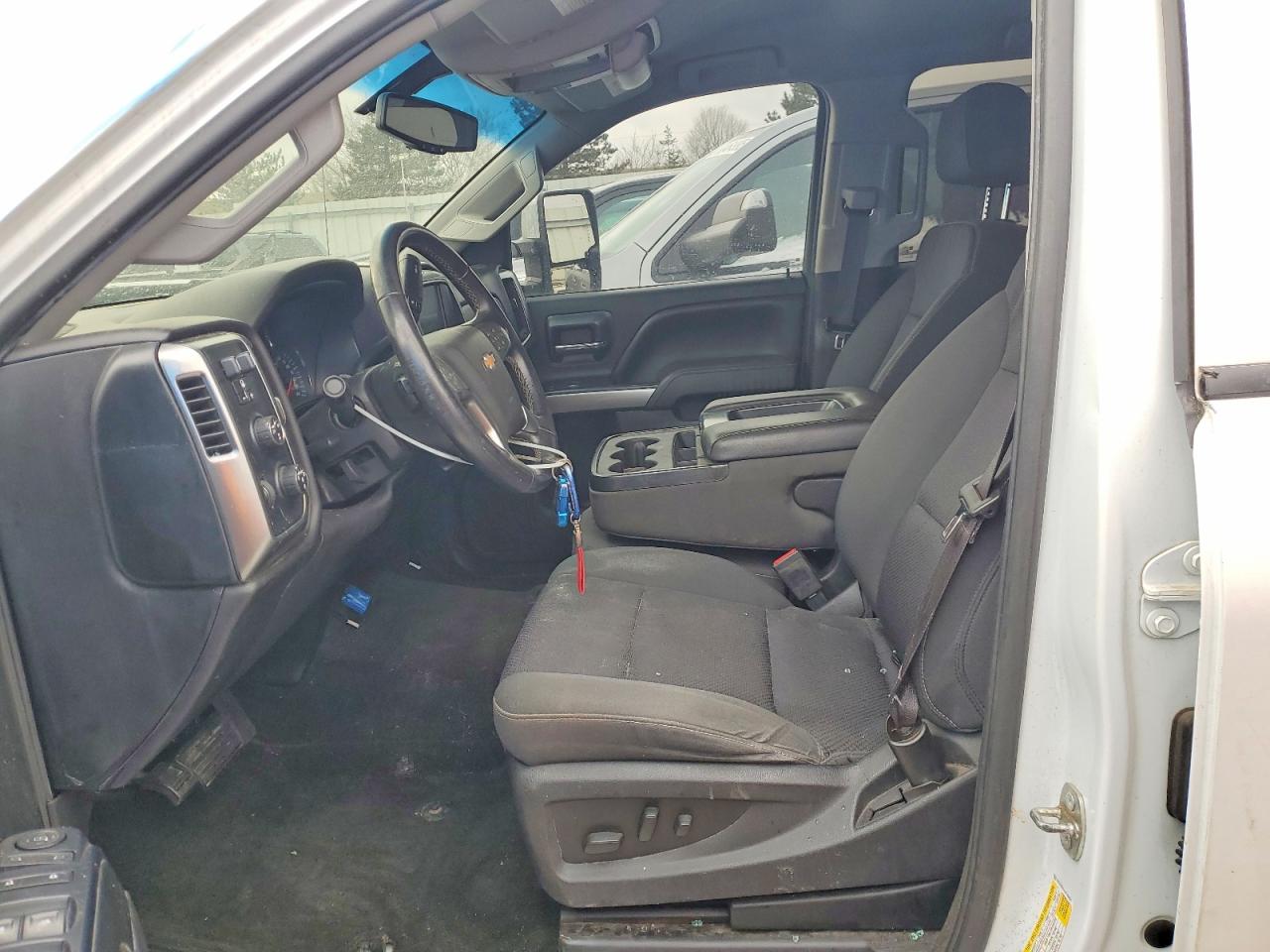 2016 CHEVROLET SILVERADO K1500 LT photo 7