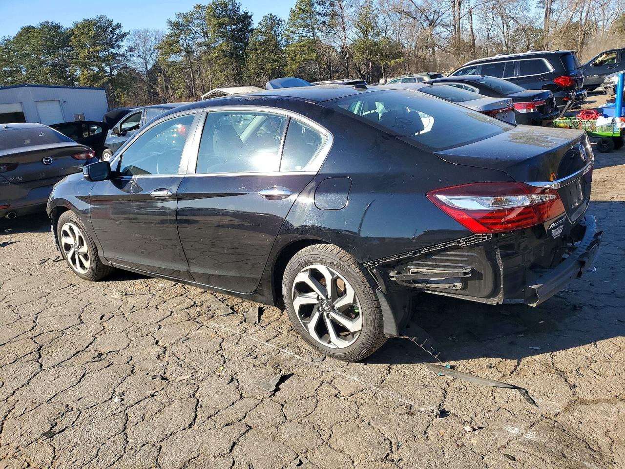 2017 HONDA ACCORD EX photo 5