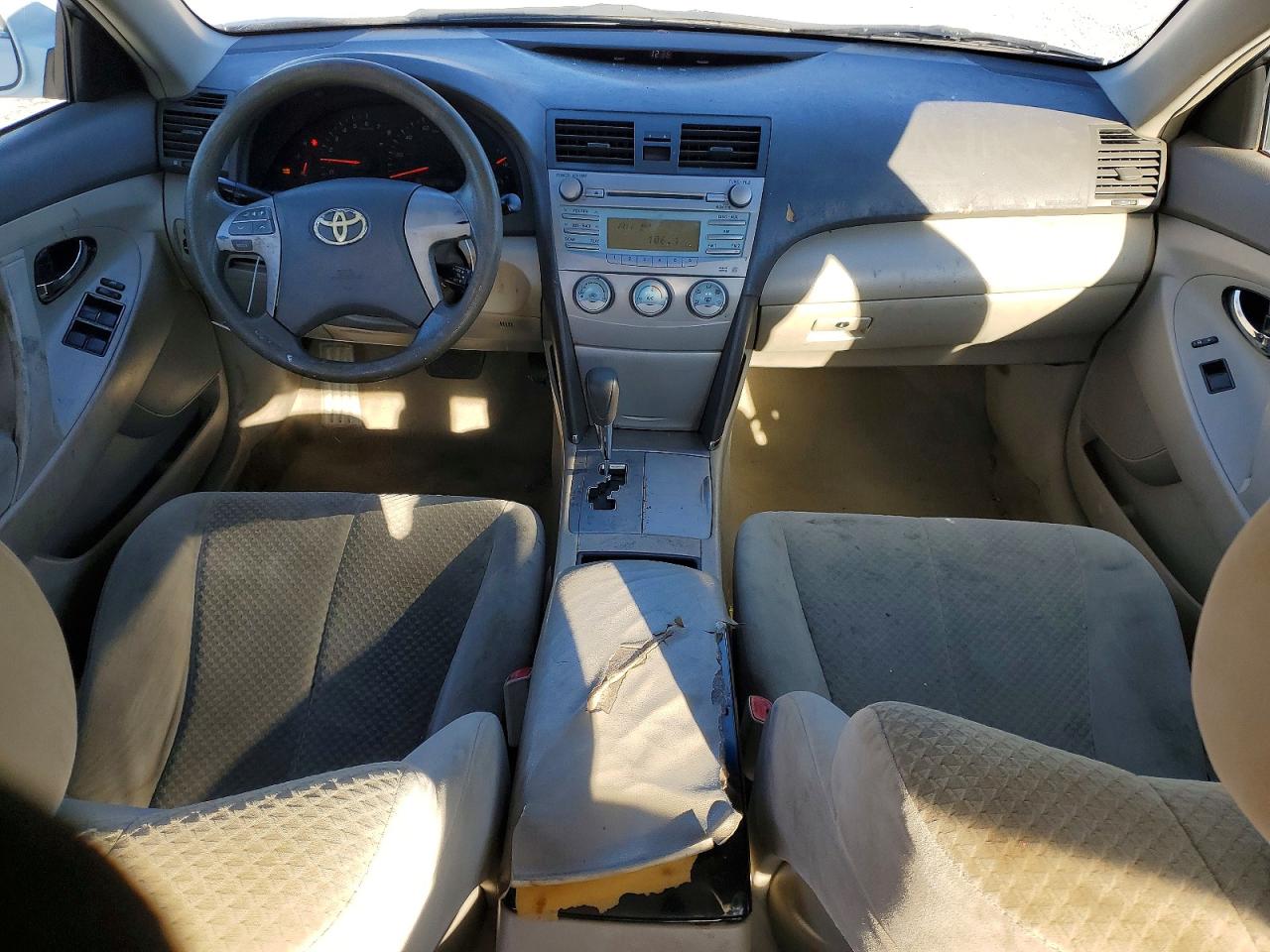 2009 TOYOTA CAMRY BASE photo 8