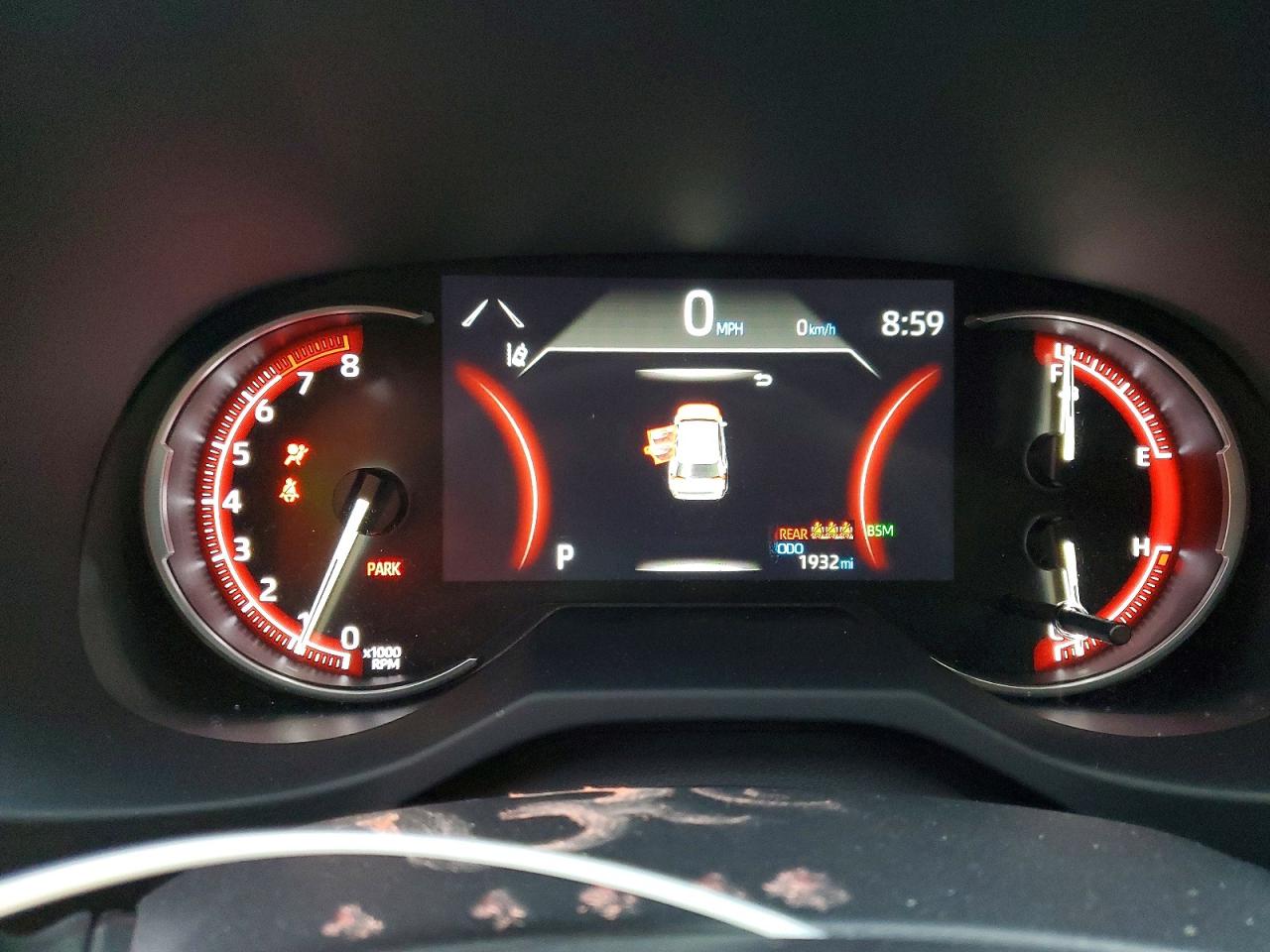 2025 TOYOTA RAV4 XLE photo 9