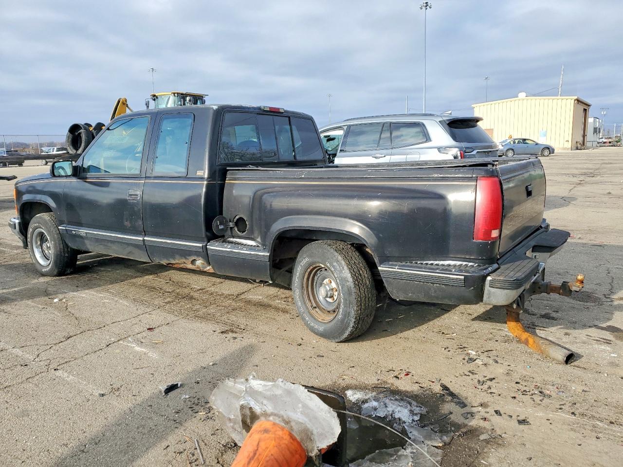 1994 CHEVROLET GMT-400 C1500 photo 2