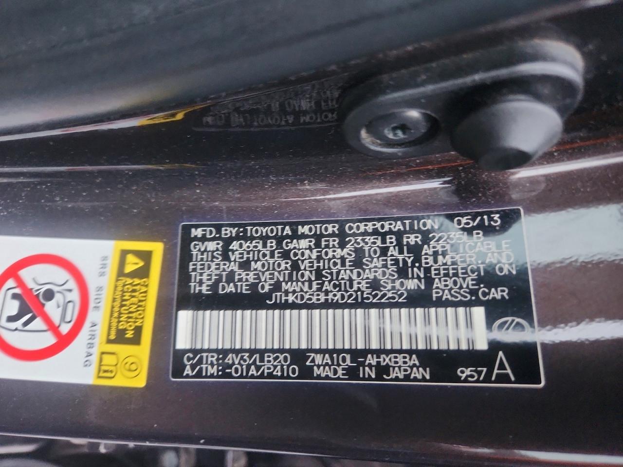 2013 LEXUS CT 200 photo 34