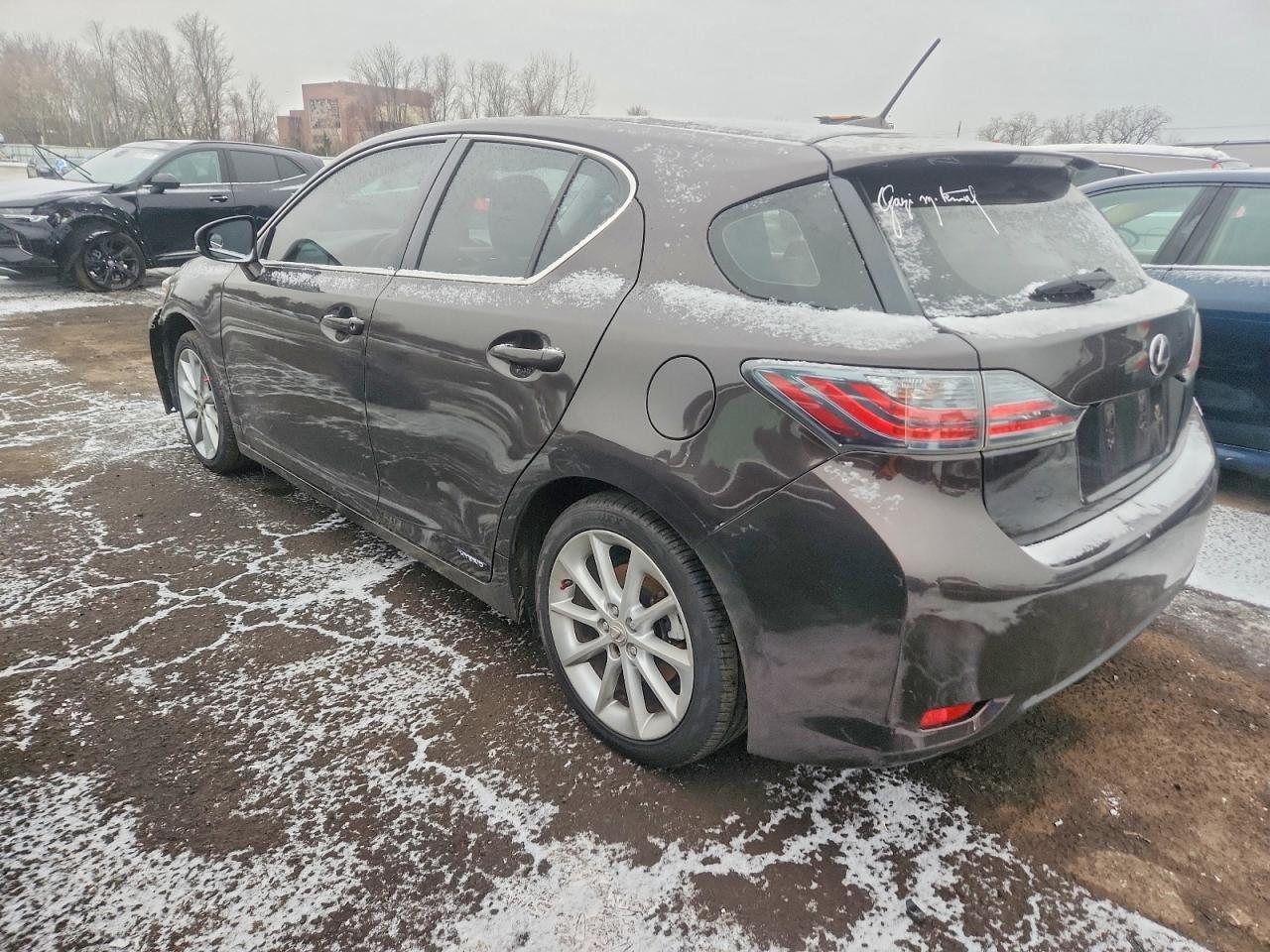 2013 LEXUS CT 200 photo 4