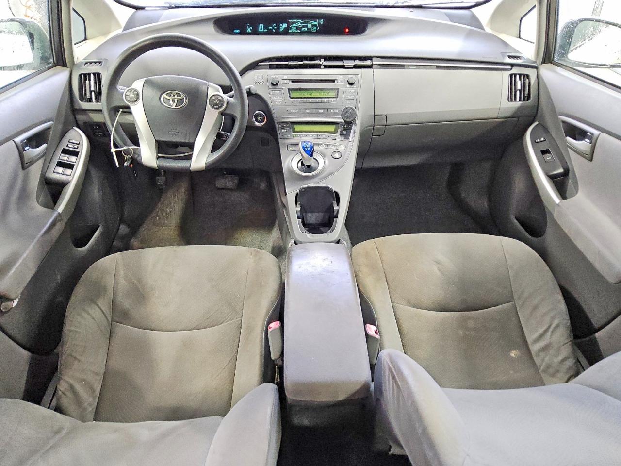 2011 TOYOTA PRIUS photo 22