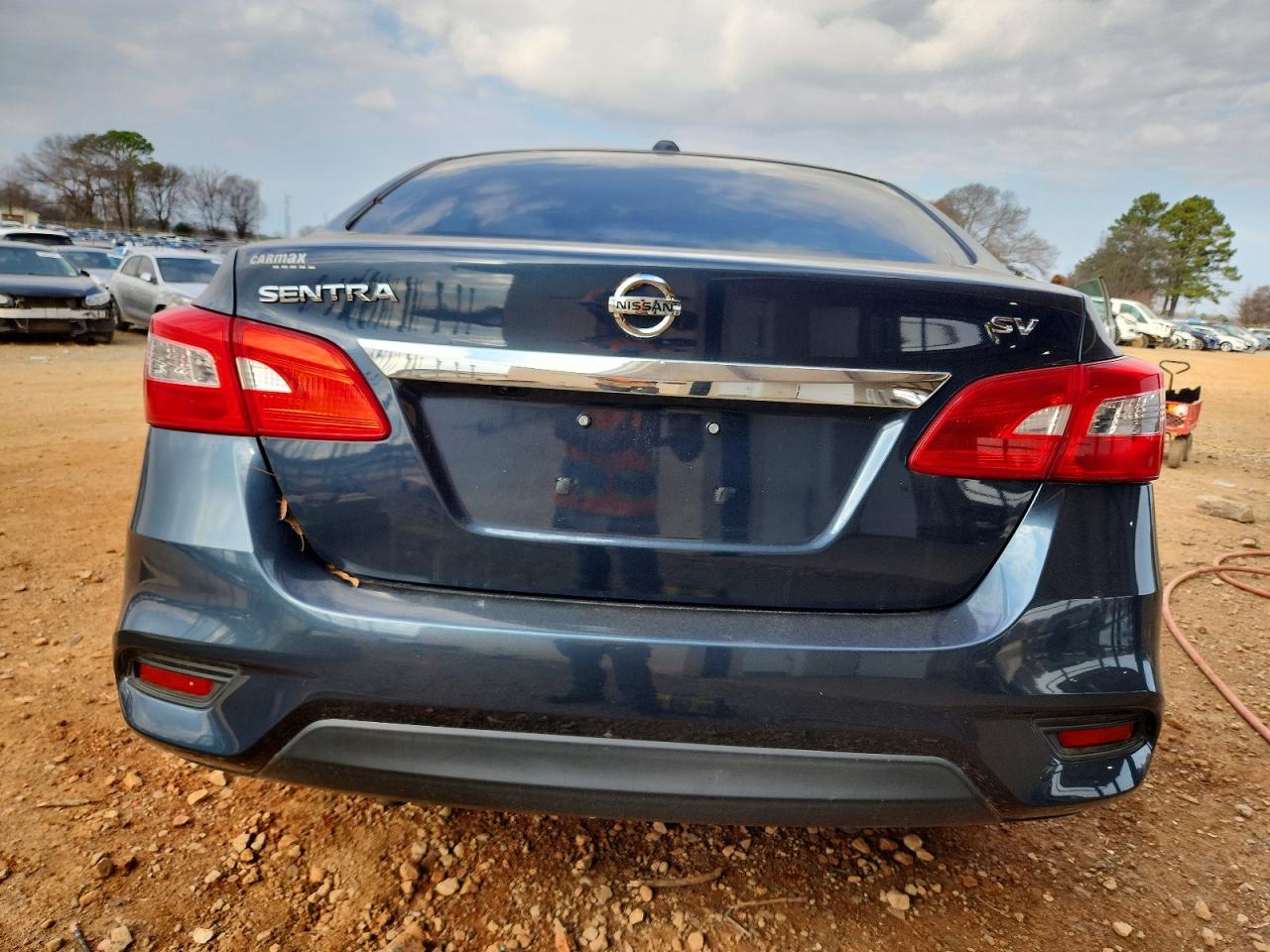 2016 NISSAN SENTRA S photo 11