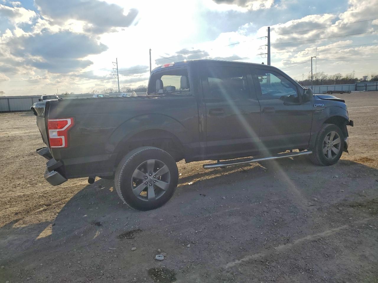 2019 FORD F150 SUPERCREW photo 3