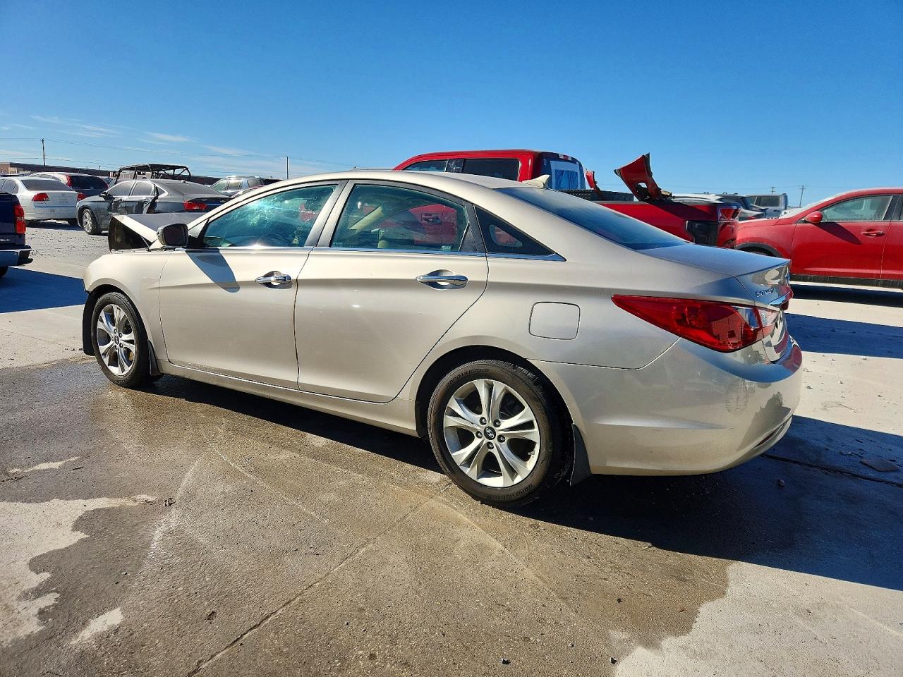 2011 HYUNDAI SONATA SE photo 3