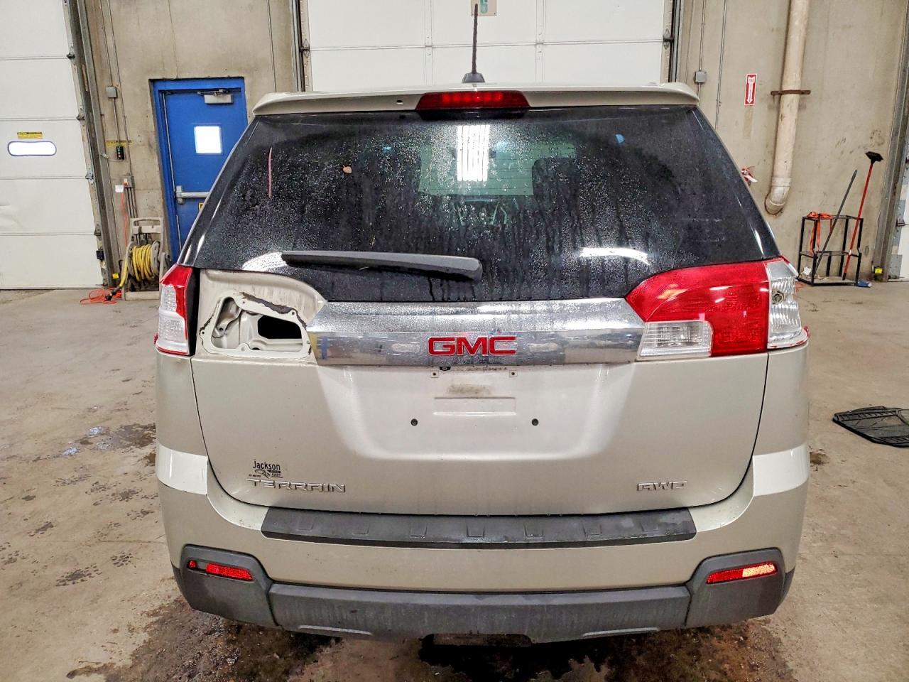 2015 GMC TERRAIN SLE photo 6