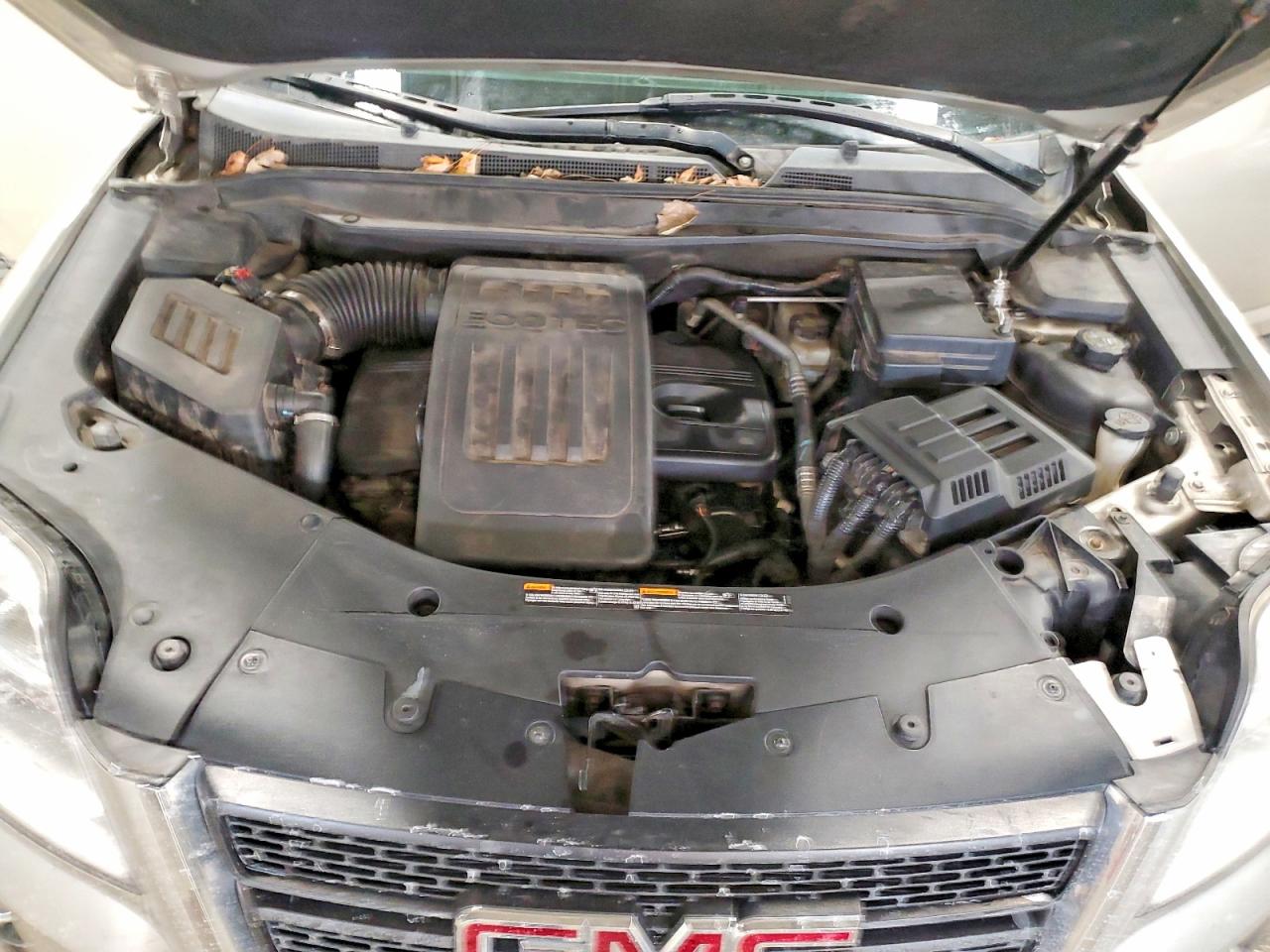 2015 GMC TERRAIN SLE photo 12