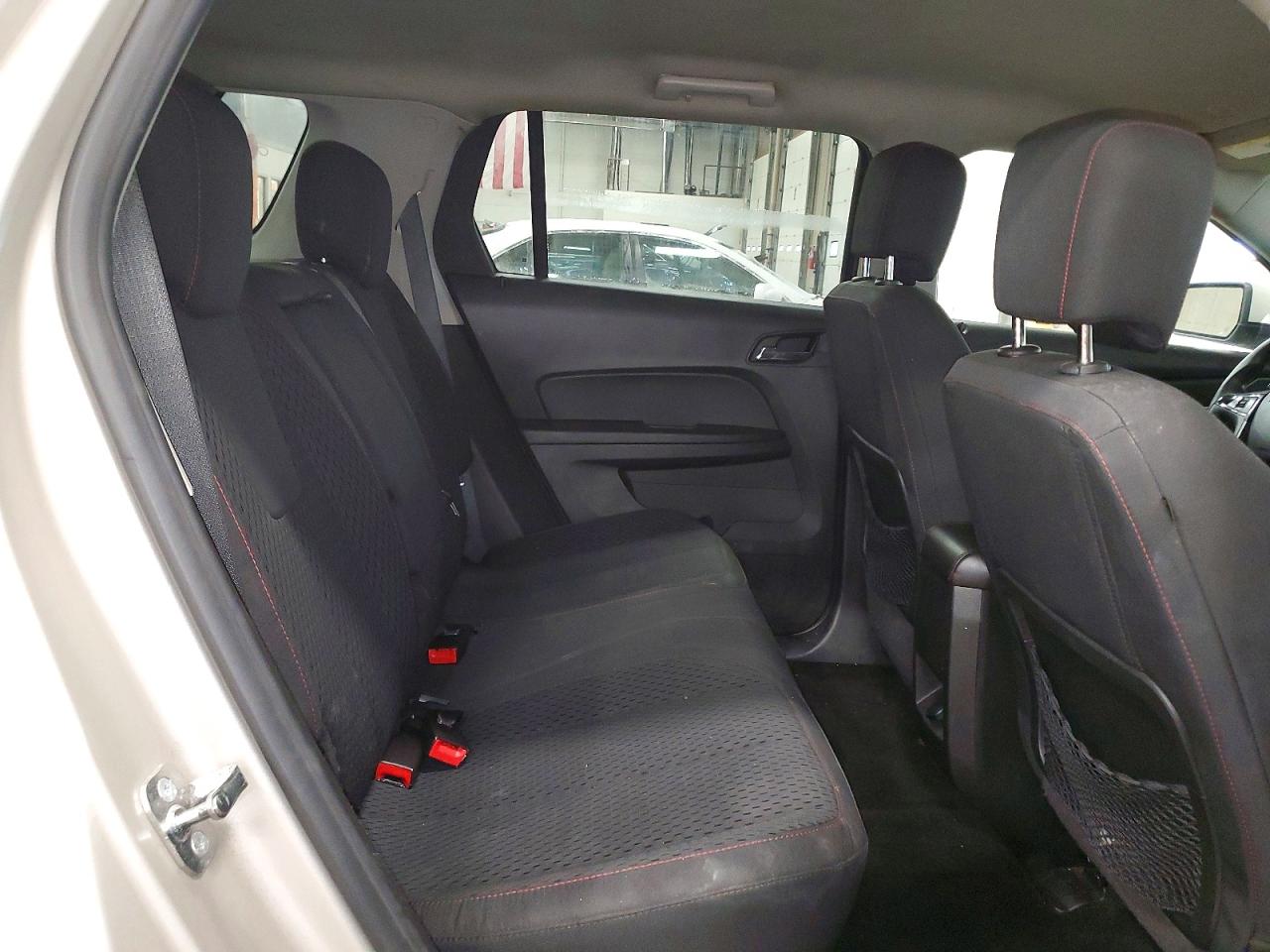 2015 GMC TERRAIN SLE photo 11