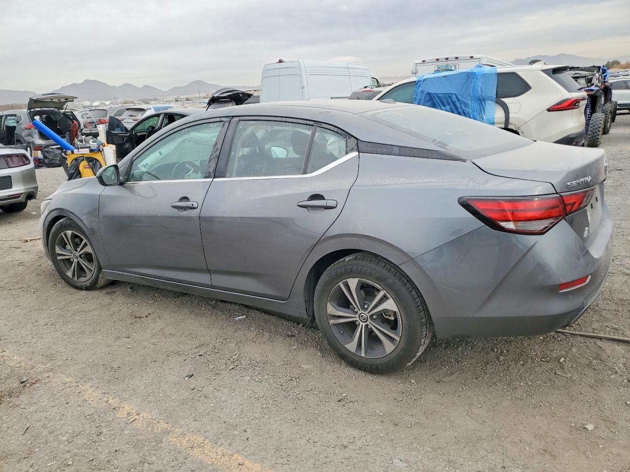2022 NISSAN SENTRA SV photo 2