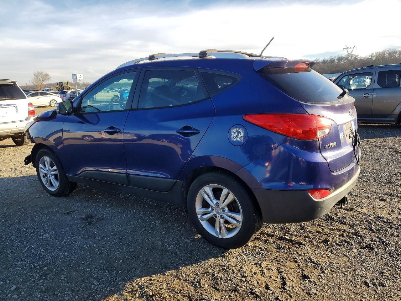 2012 HYUNDAI TUCSON GLS photo 2