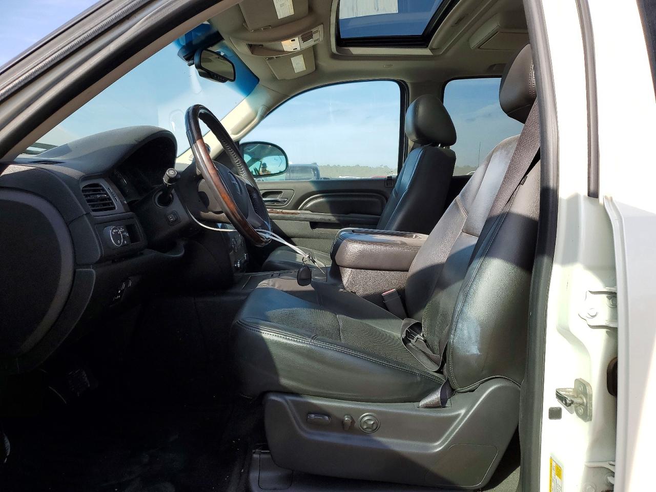 2014 GMC YUKON XL DENALI photo 7